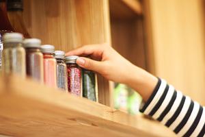 お得なセールでカリモクを手に入れよう